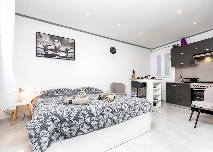 Leo Apartmán *
